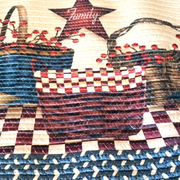 NWT Collections Etc Braided Accent Rug- Family, Faith, Friends 19" x 30" Inches - Picture 17 of 17